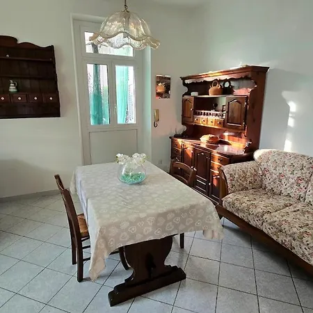 Lanfranco & Anna House *